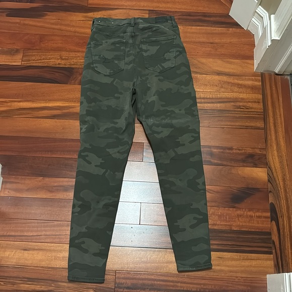 American Eagle Next Level Stretch Curvy Hi-Rise Jegging - Picture 2 of 4